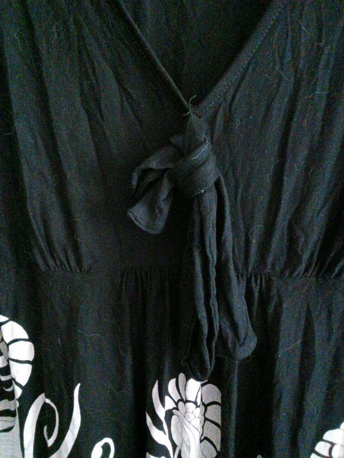 Tunique noire motif gris clair - photo numéro 2