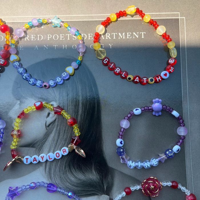 friendship bracelets | taylor swift - photo numéro 3