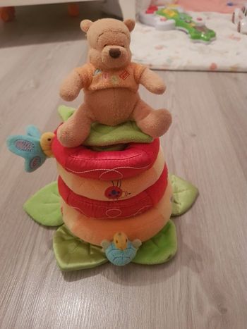 Tour anneaux winnie à empiler excellent état 0-12mois