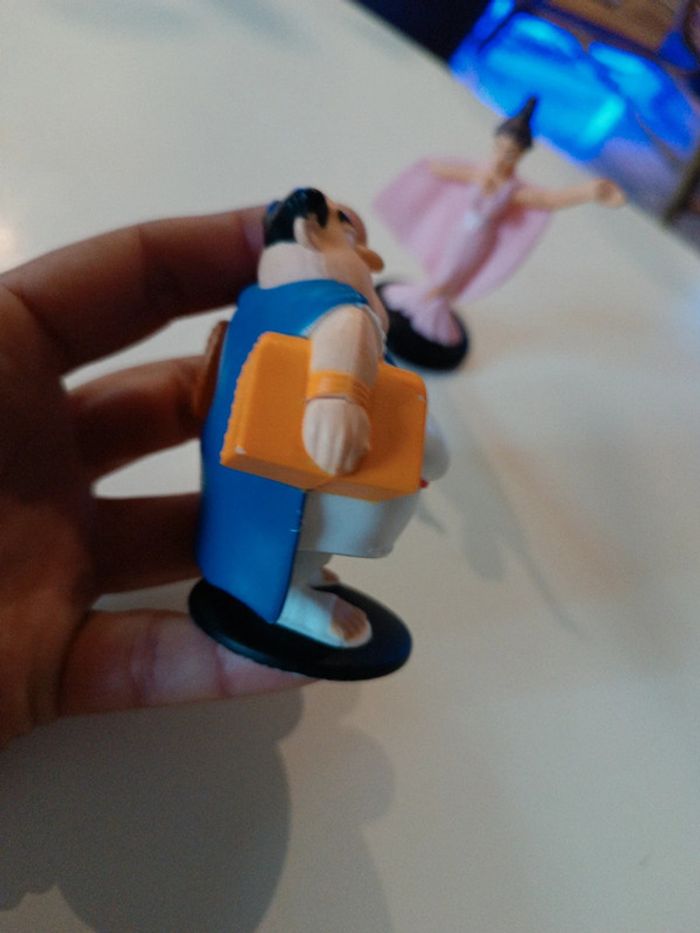 Figurine figura uderzo Astérix obelix happy meal McDo Macdonald 2017 bonusmalus latraviata - photo numéro 3