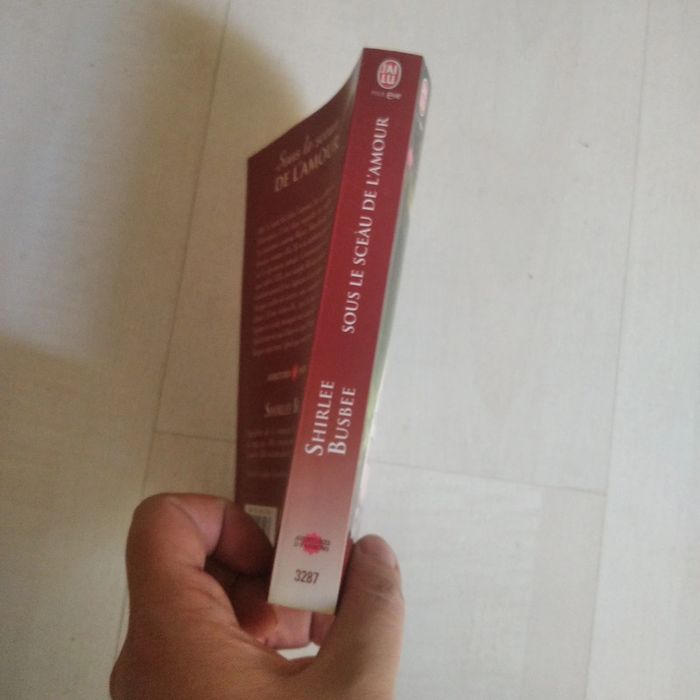 J'ai lu Sous le sceau de l'amour - photo numéro 2