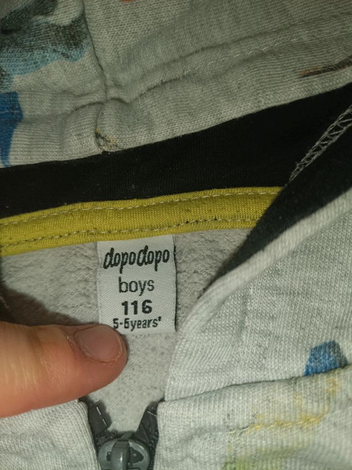 Gilet zippé dinos 6 ans - photo numéro 3