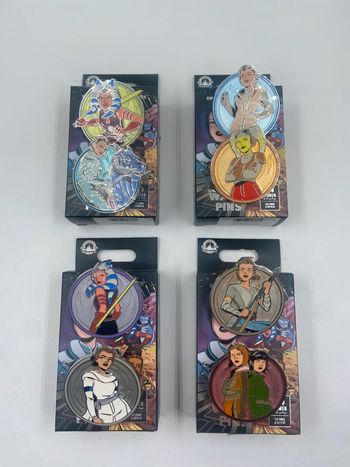 Collection Complète - Star Wars Women of the Galaxy Mystery Pins (2023)