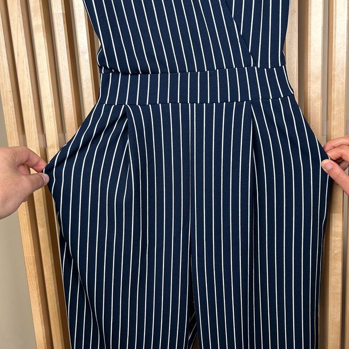 Un jumpsuit rayé élégant et chic - photo numéro 4