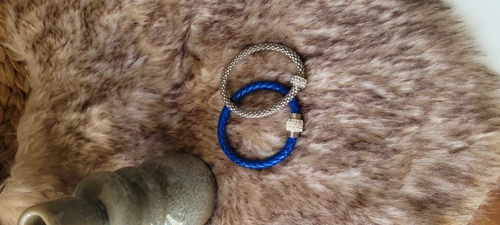 Lot de deux bracelet