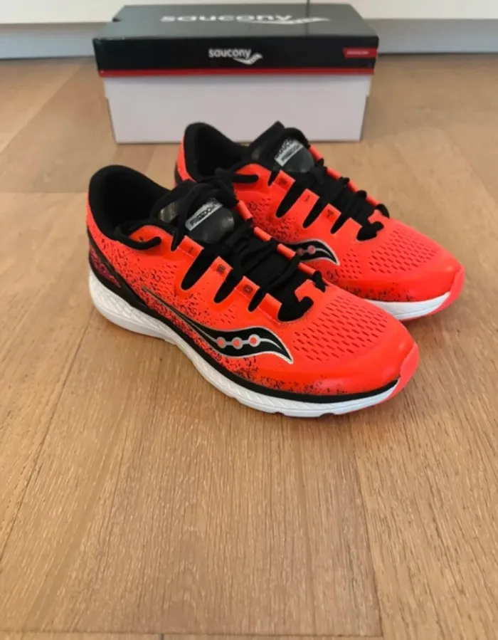 Baskets Saucony S-Freedom Iso Vizi - taille 36.5 orange - photo numéro 2