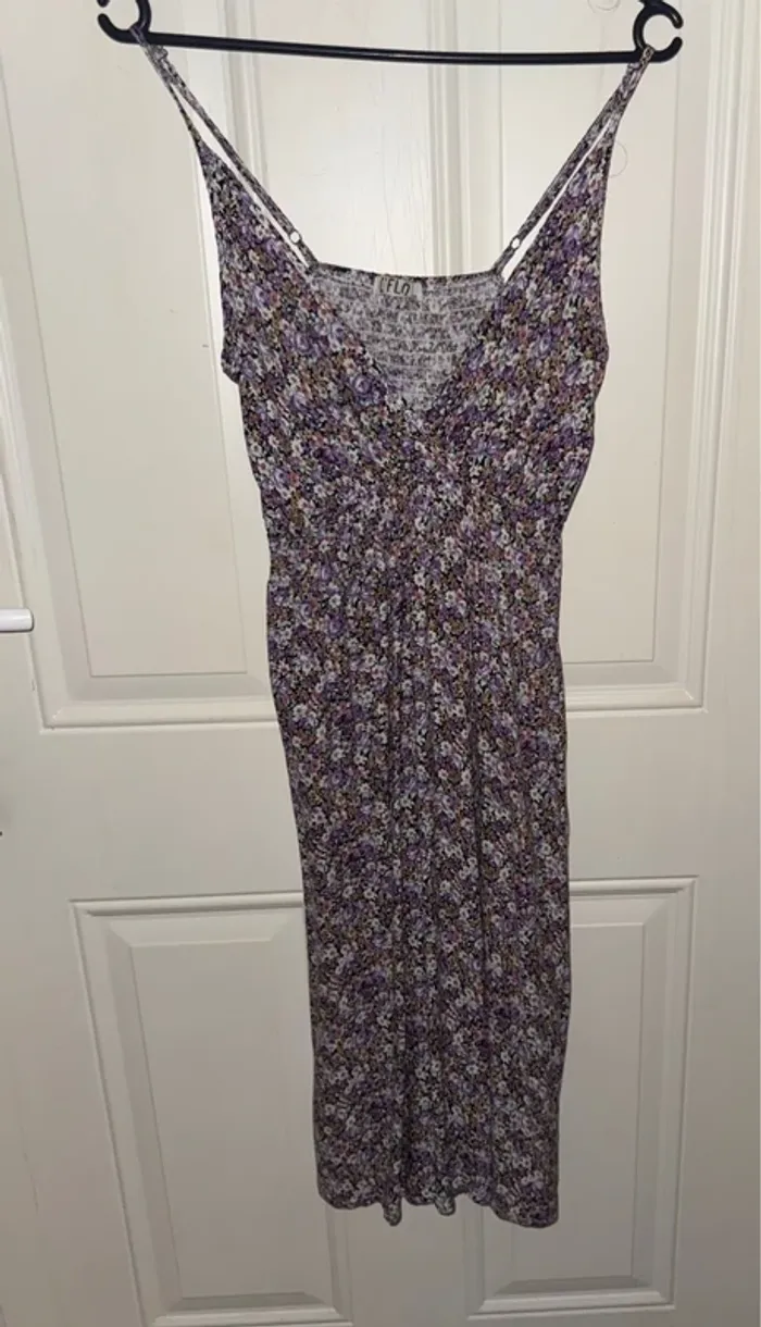 Robe à bretelles Marque C’Flo taille 36/38