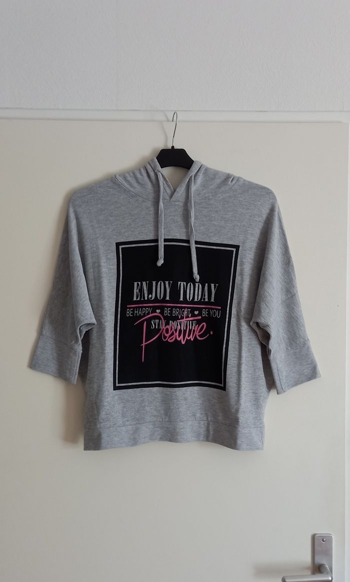 Sweat à capuche " Gémo "