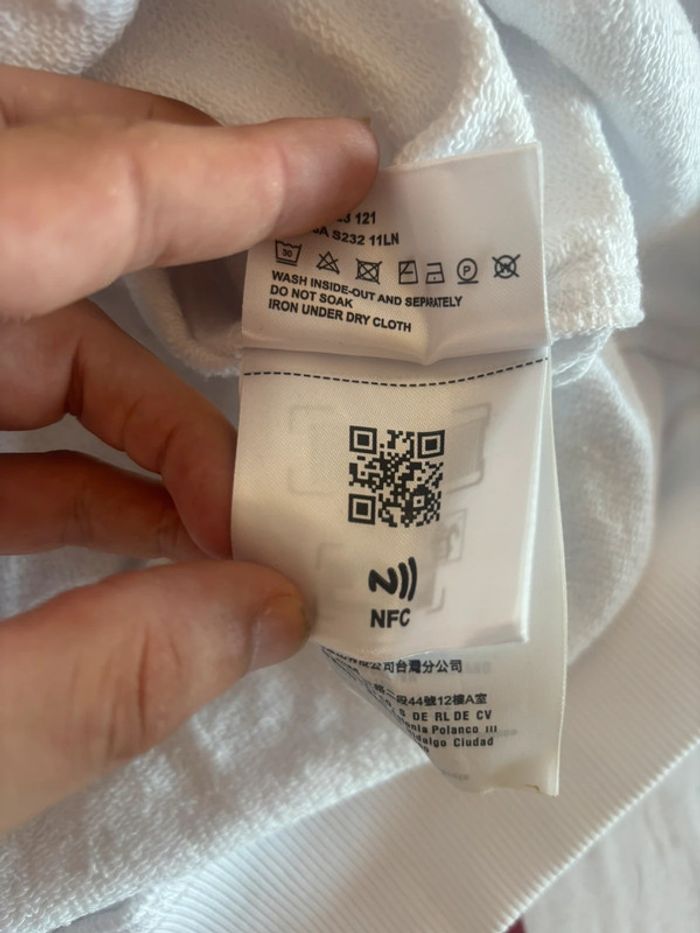 Sweat Prada blanc logo triangle en métal en dessous du col - photo numéro 12
