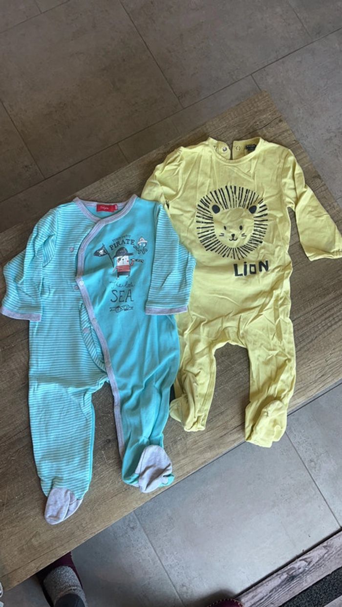 Pyjama léger taille 18 mois