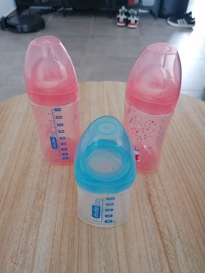 Lot biberons dodies