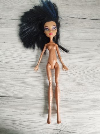 Poupée Monster high Robecca Steam dead Tired