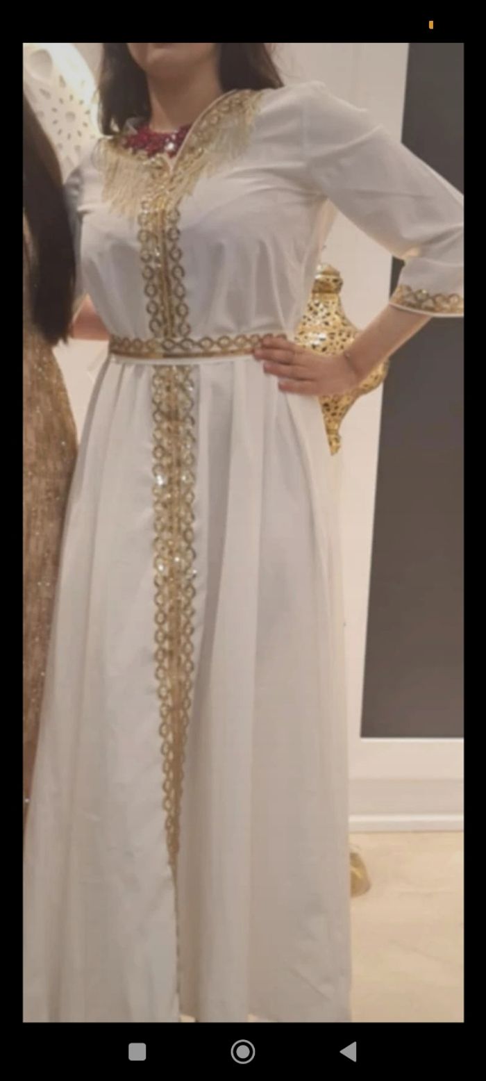 Femme robe caftan