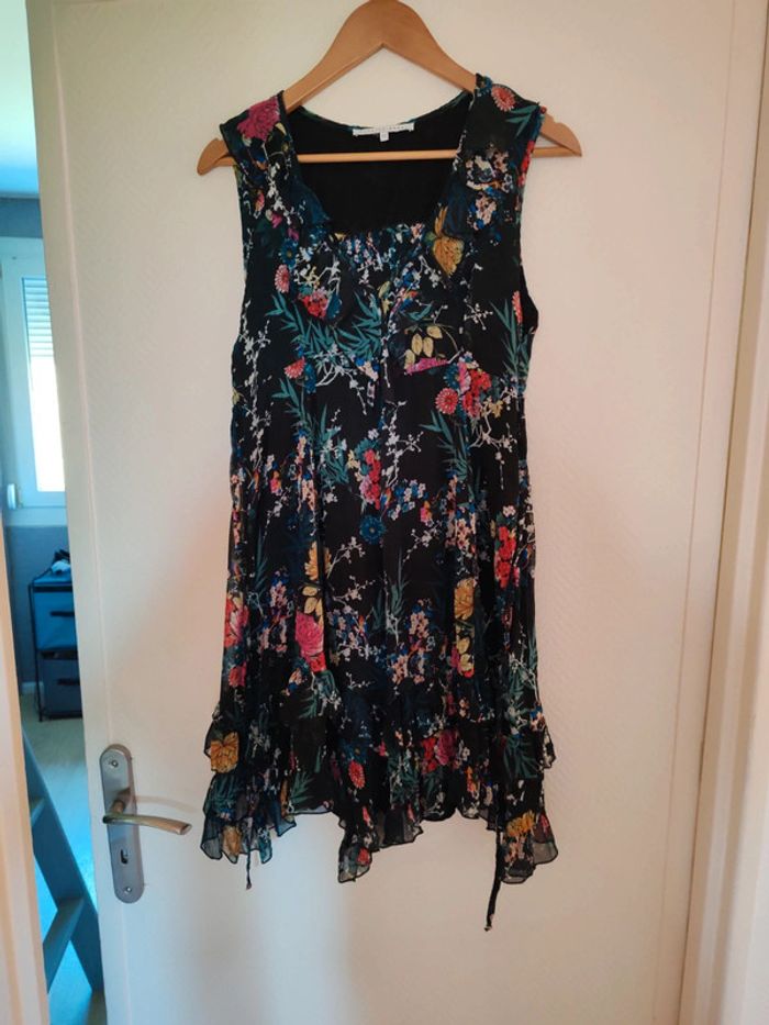 Robe courte fleurie marine Patrice Breal 42