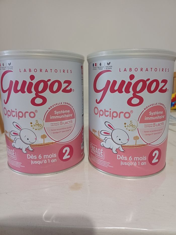 2 boîte de lait guigoz 2 ème âge a 25€