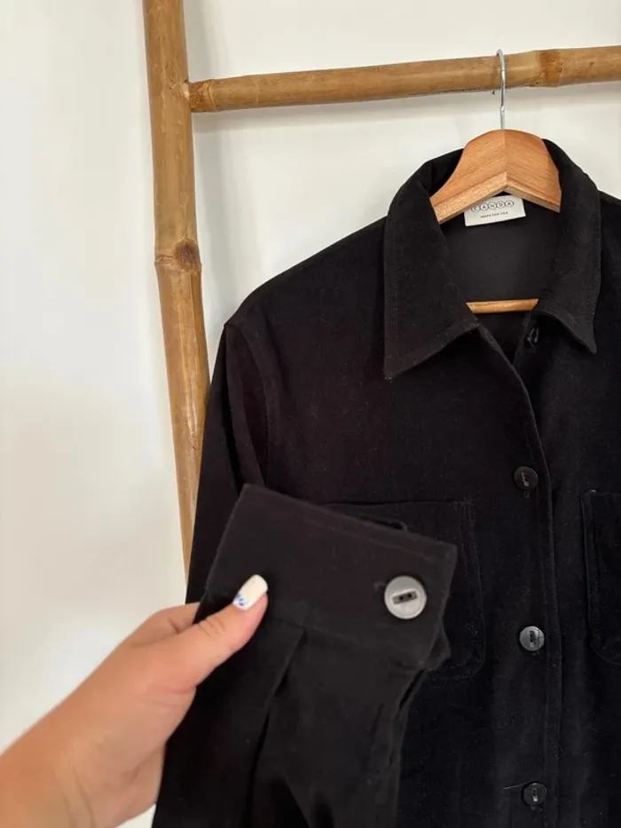 Sur chemise noire en Daim C&A taille 42/XL - photo numéro 3