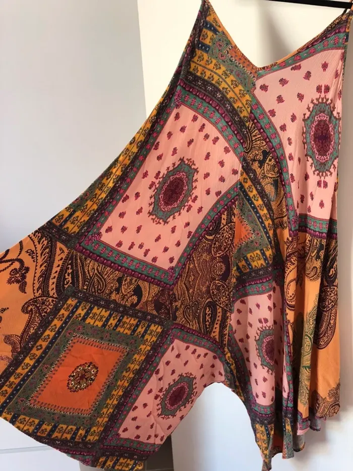 Robe asymétrique de toutes les couleurs taille S Zara - photo numéro 5