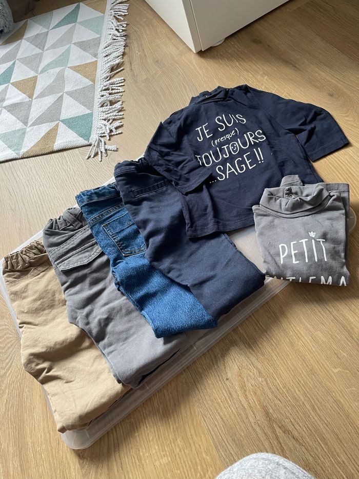 Lot de vêtements bébé 12 mois