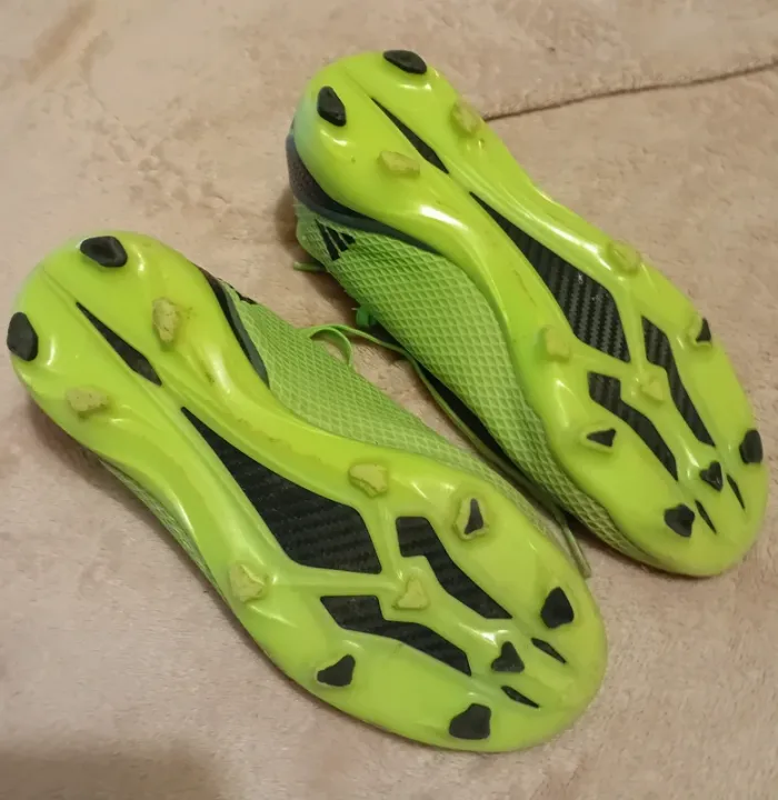 Chaussure de foot - photo numéro 2