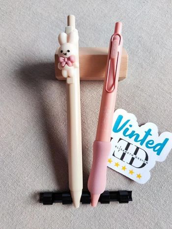 Lot de 2 stylos gel rétractables.