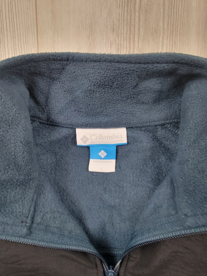 Veste doudoune Columbia femme – L – bleu nuit/noir – très bon état - photo numéro 2