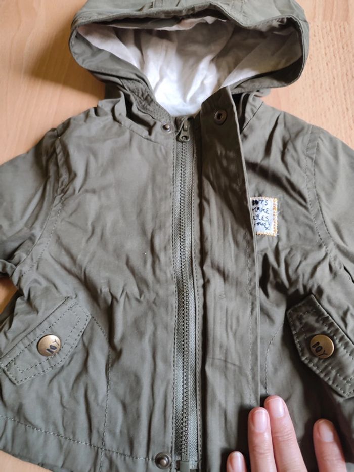 Veste coupe-vent à capuche kaki neuve Kiabi en 3M - photo numéro 4