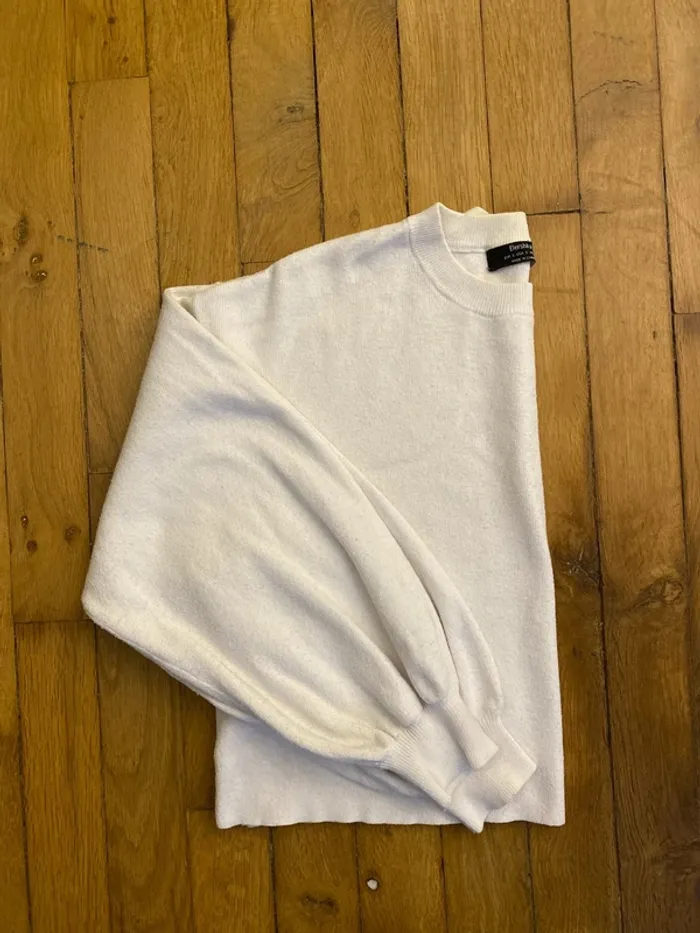 Pull blanc manches bouffantes - photo numéro 3