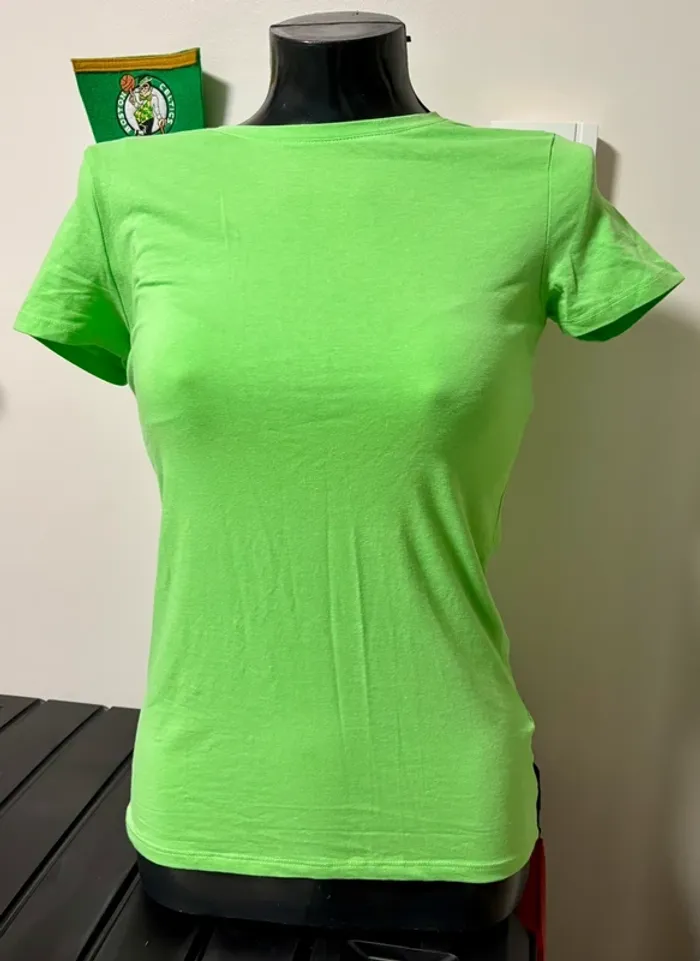 T-shirt vert fluo Primark – Taille 36/38– Coupe ajustée - photo numéro 2