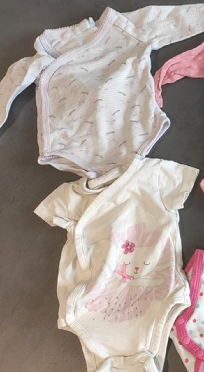 Bébé fille 1 mois - photo numéro 9