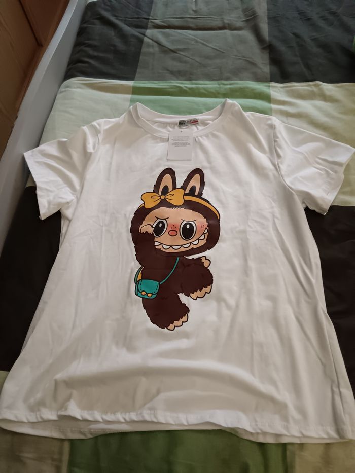 Lot 2 tee-shirt labubu