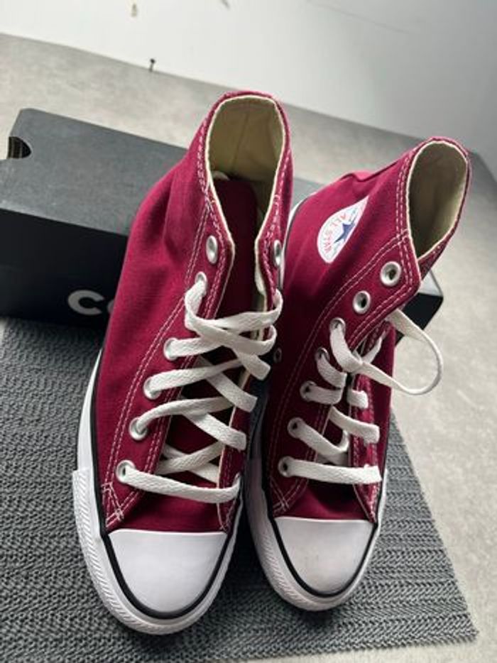 Convers bordeaux - photo numéro 3