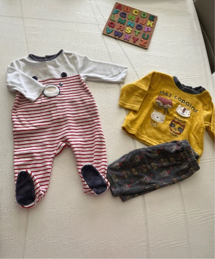 Lot de pyjama 6 mois - photo numéro 3