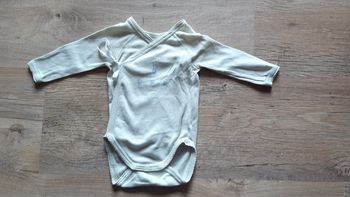 Bodie vert Petit Bateau 1 mois mixte