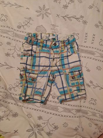 Gemo bermuda carreaux taille 2 ans