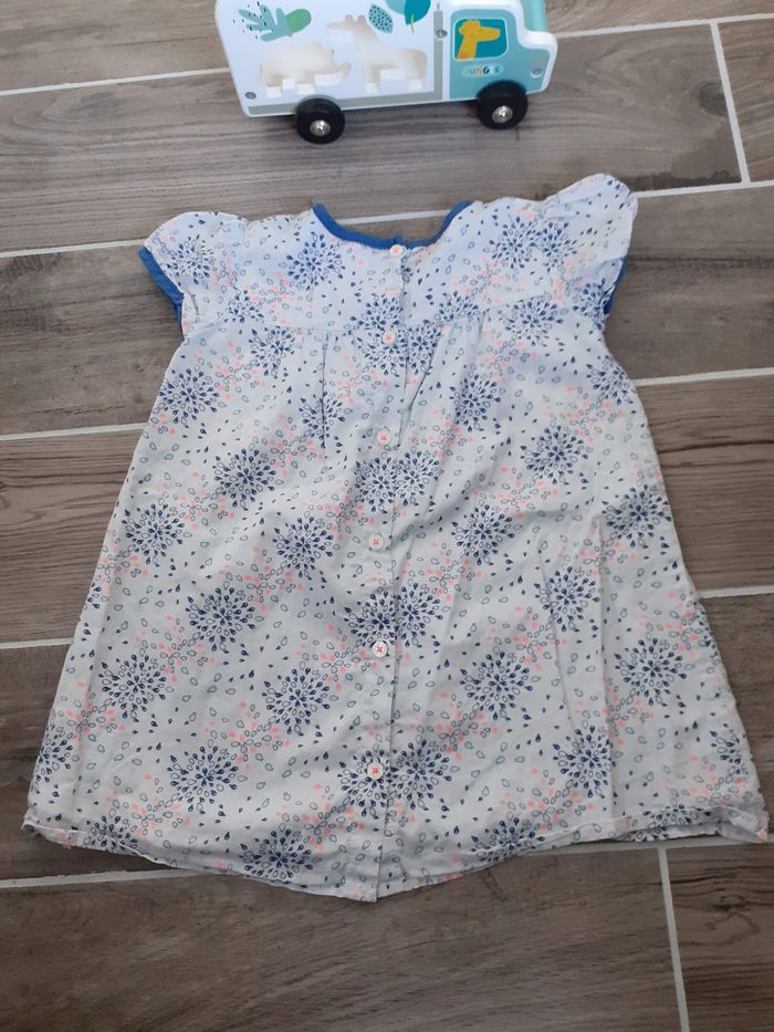 Robe. - photo numéro 3