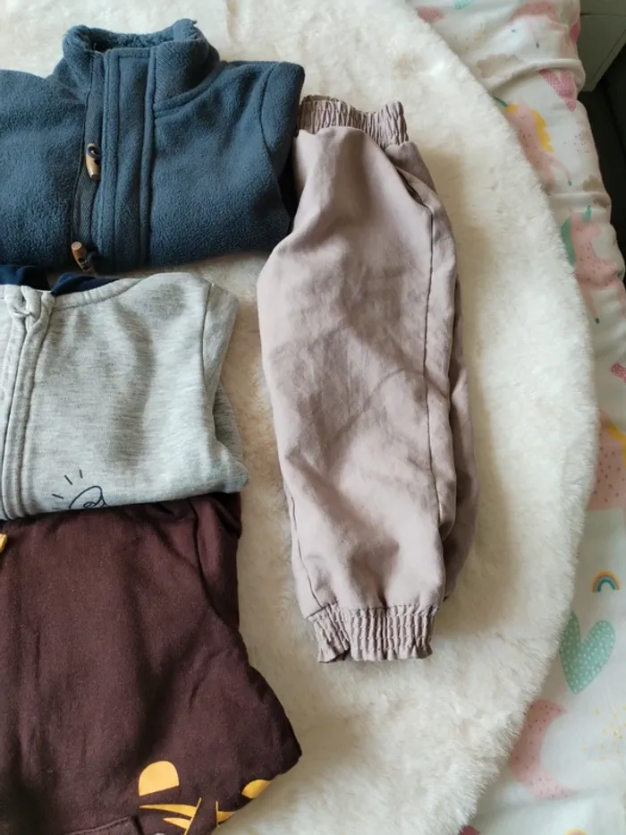 Lot vêtements bébé garçon 18 mois - photo numéro 5