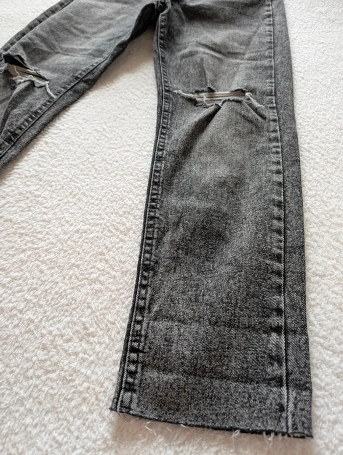 👖 Jean mom slim destroy Stradivarius – M - photo numéro 7