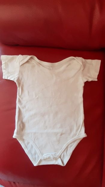 Body blanc mixte manches courtes 18 mois