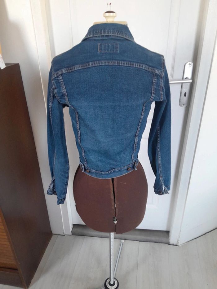 Petite veste en jean ptes bombes modèle ranger  jeans couture - photo numéro 2