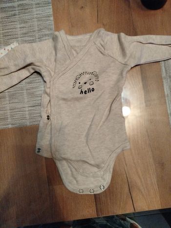 Vends bodies 3 mois