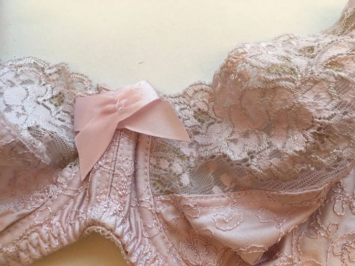 Soutien-gorge Warners dentelle vieux rose/mauve 85D neuf sans étiquette - photo numéro 2
