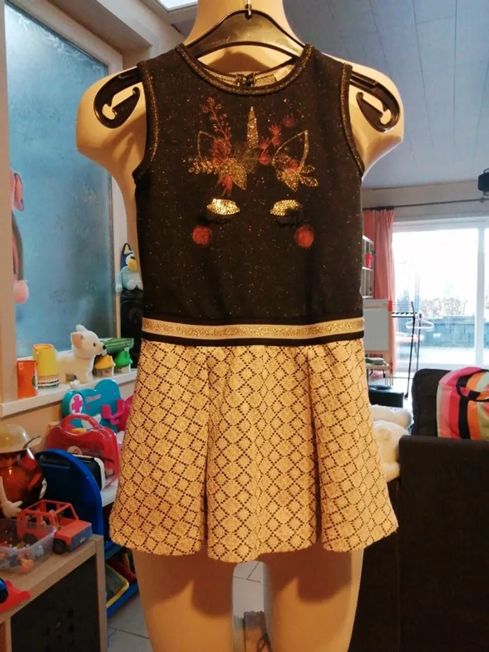 Robe courte
