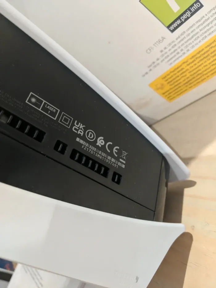 PlayStation 5 Standard Blanche en Boîte - photo numéro 6