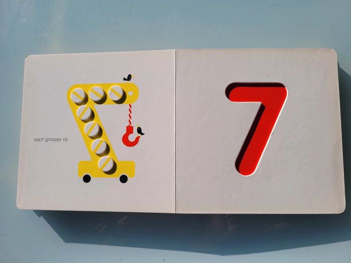 Jolk livre en relief đ Les Chiffres đą Milan - photo numĂ©ro 9