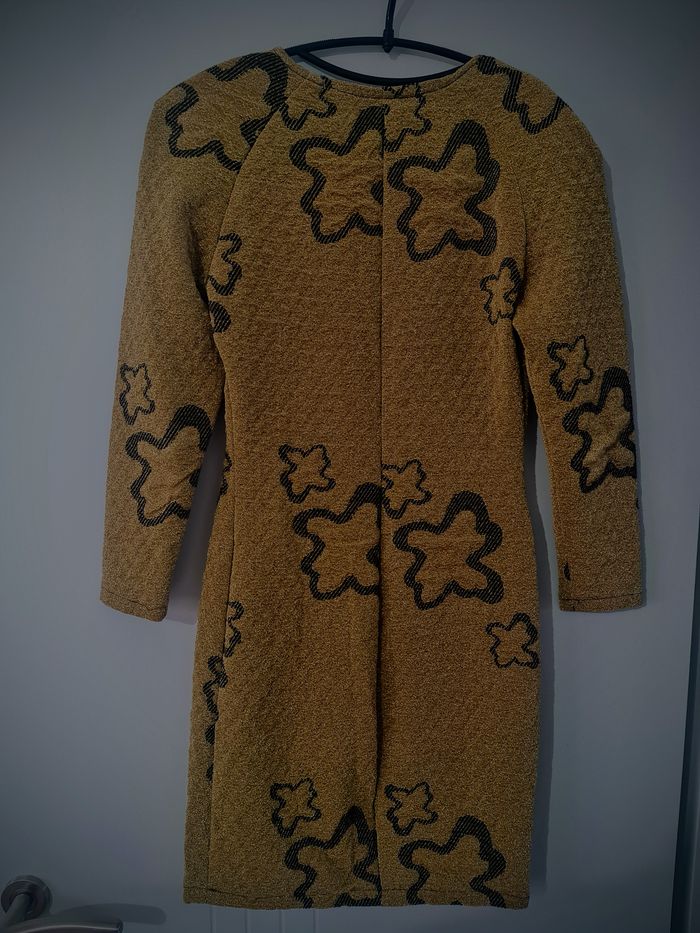 Elégante et Originale Robe dorée - photo numéro 2