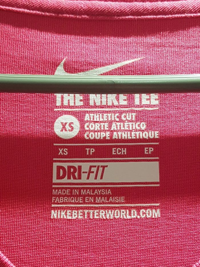 Tee shirt Nike - photo numéro 3