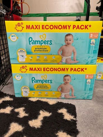 Couches Pampers Premium Protection taille 3