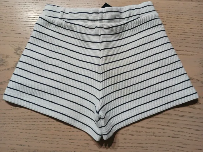 Short fille 5 ans - photo numéro 4