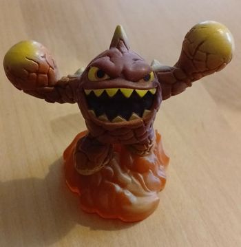 Figurine Skylanders Giants : Eruptor