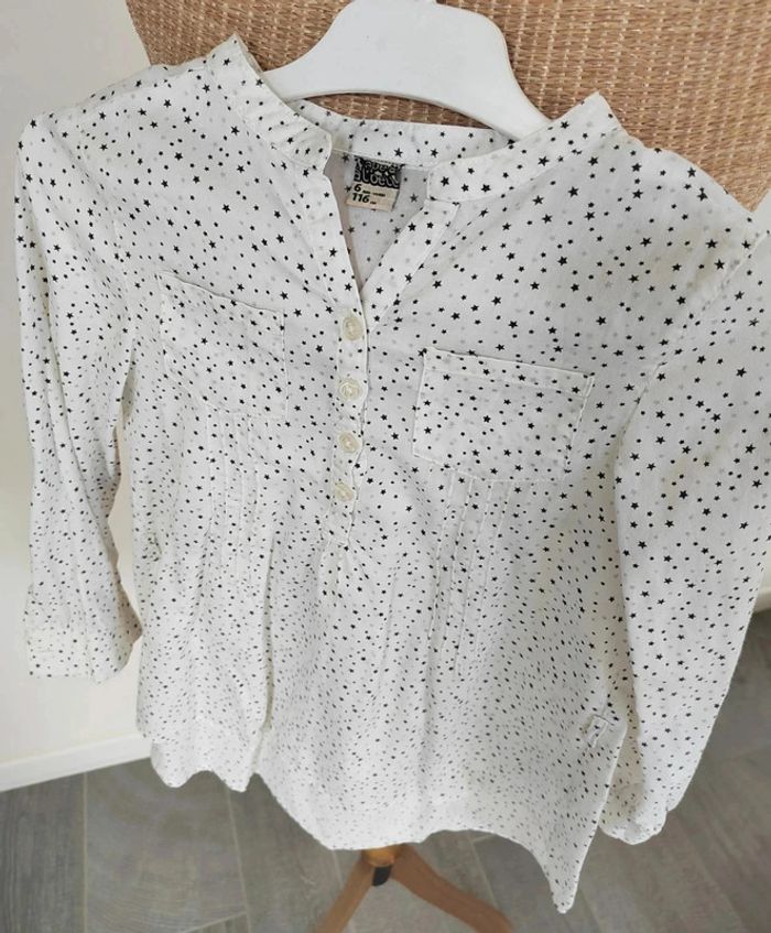 12 € Chemise manches longues Tape à l'œil Motif étoiles 6 ans Excellent état - photo numéro 2
